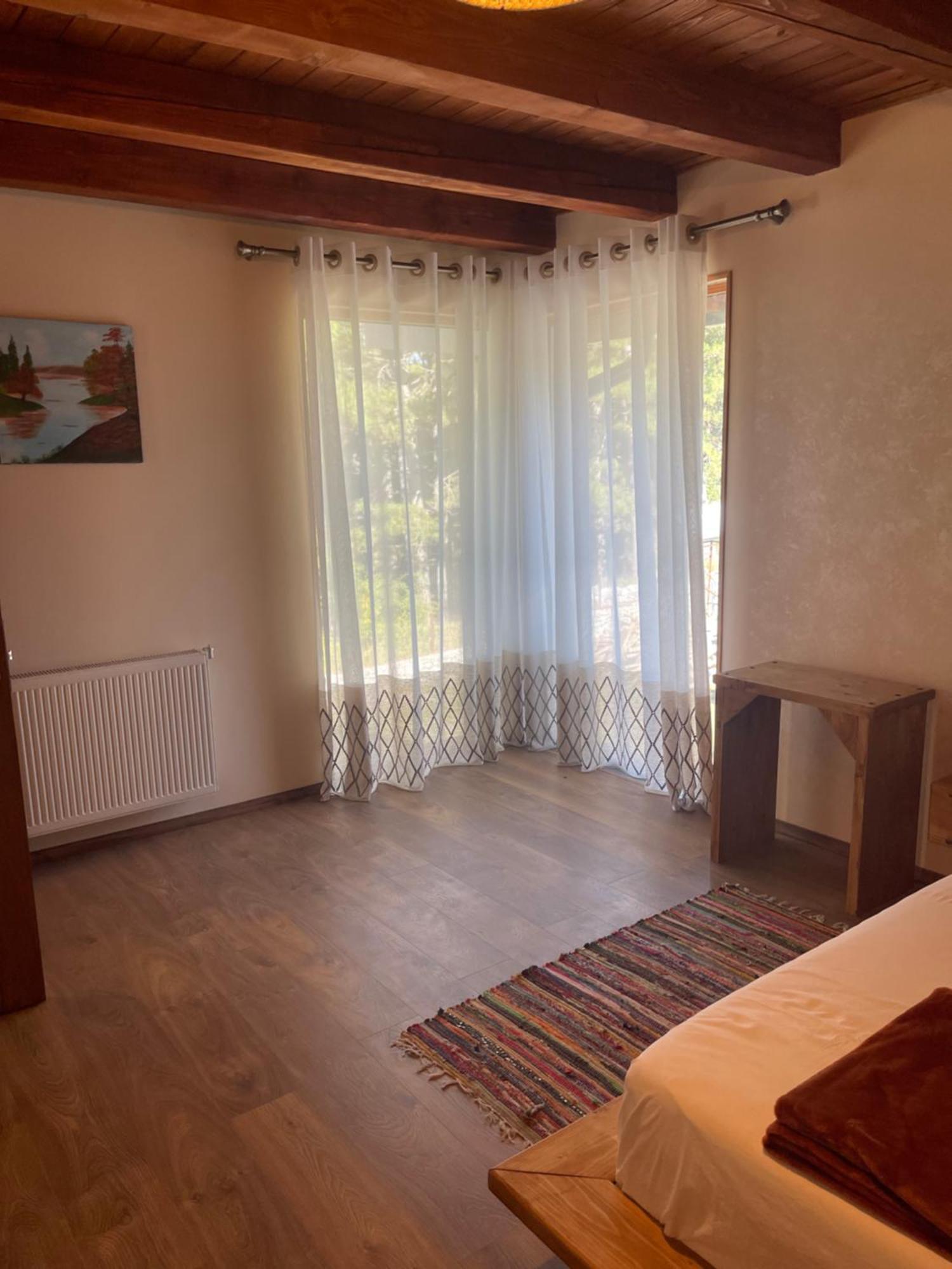 Vila Pepaj Razëm エクステリア 写真